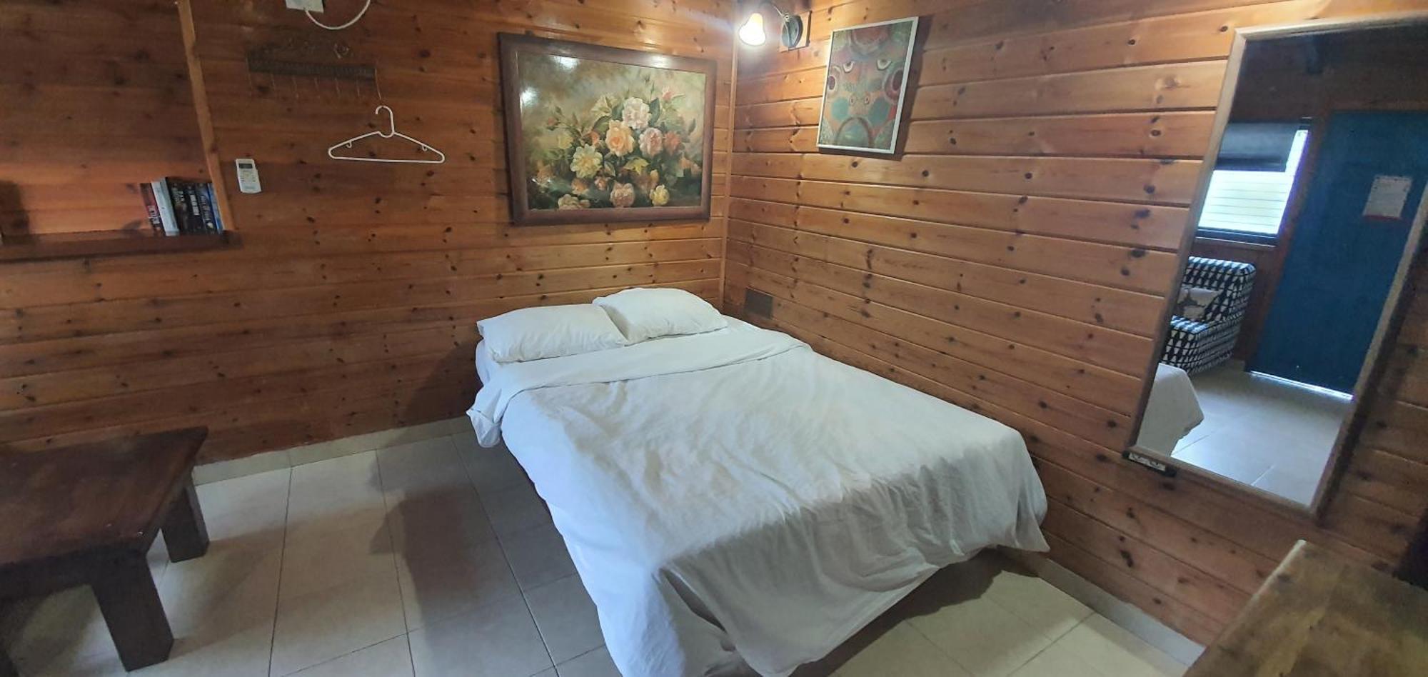 The House Chalet